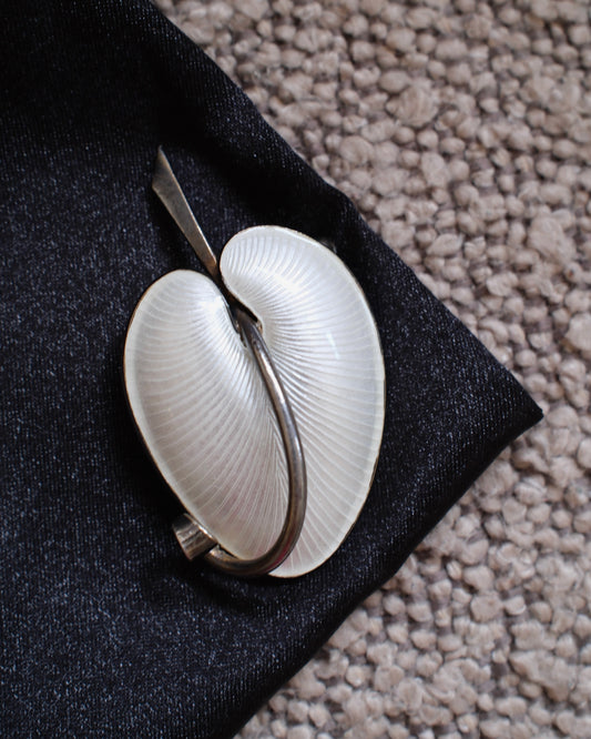 Brooch by Volmer Bahner