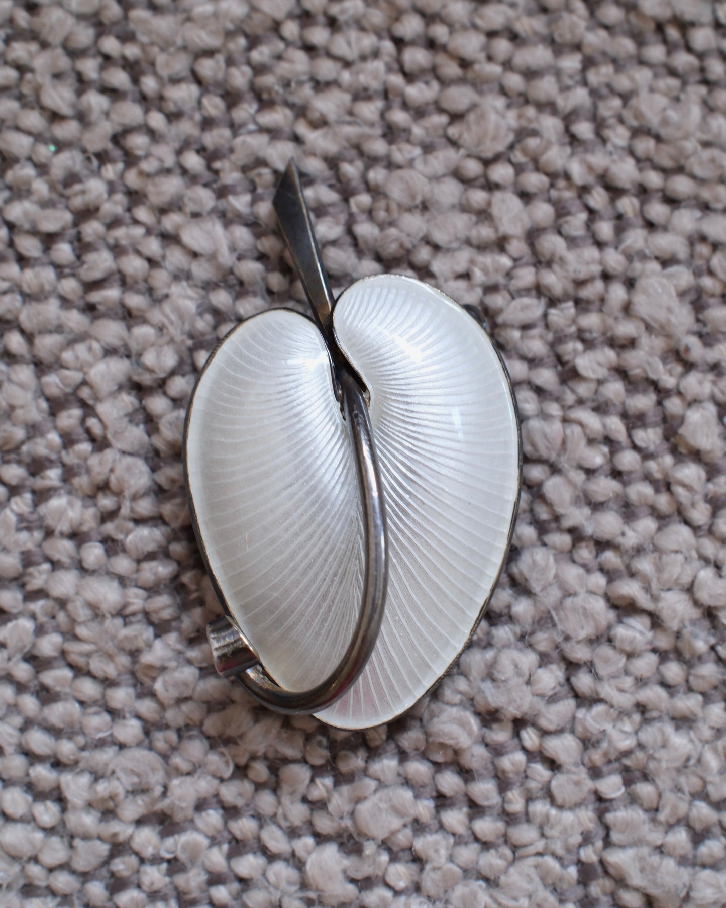 Brooch by Volmer Bahner